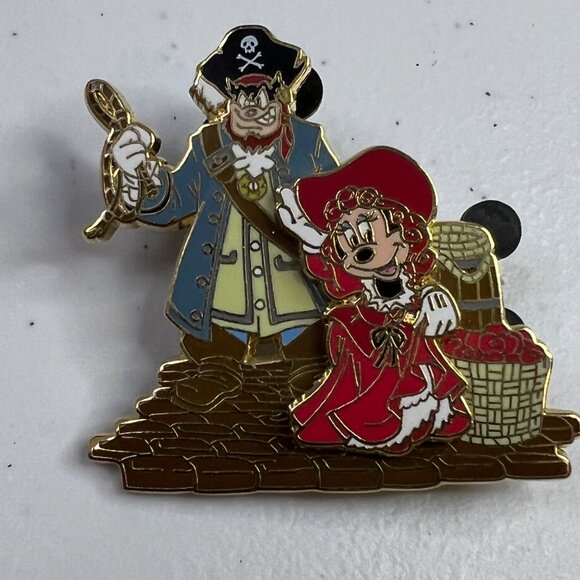 Disney Pin - Pirates of the Caribbean - Minnie Mouse with Peglegged Pete - Picture 5 of 5